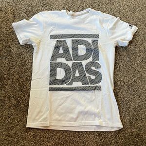 Adidas T-Shirt